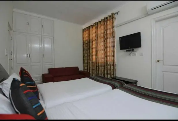 Basic Tek Büyük Yataklı Oda, 2 Tek Kişilik Yatak, Sigara İçilebilir