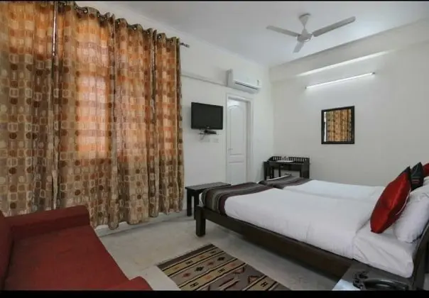 Basic Tek Büyük Yataklı Oda, 2 Tek Kişilik Yatak, Sigara İçilebilir