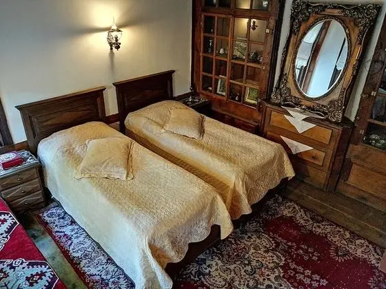 Traditional İki Ayrı Yataklı Oda, Ortak Banyo