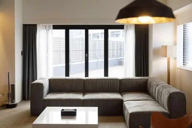 Çatı Katı Süiti (Penthouse) (Mei)