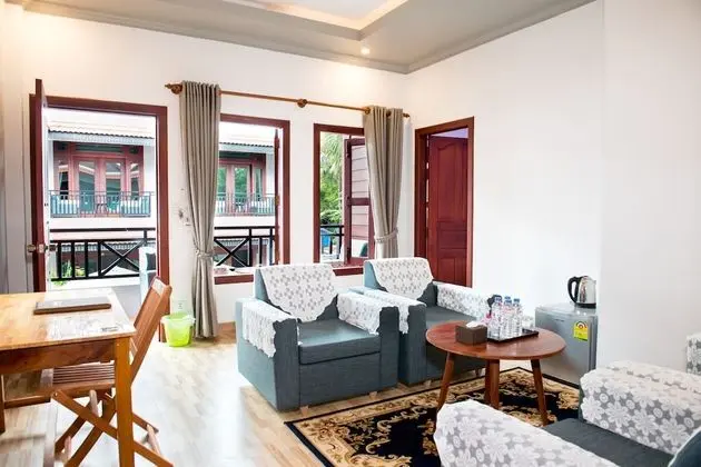 Deluxe Tek Büyük Yataklı Oda, Balkon (Free Pickup)