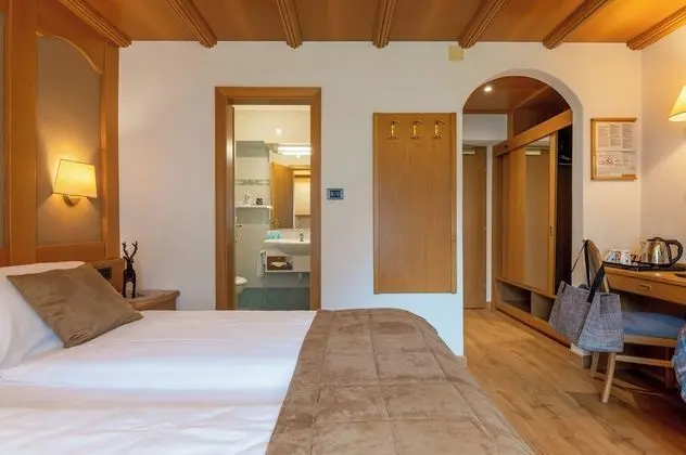 Standard Tek Büyük Yataklı Oda