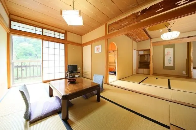 Traditional Oda, Dağ Manzaralı (Japanese Style)