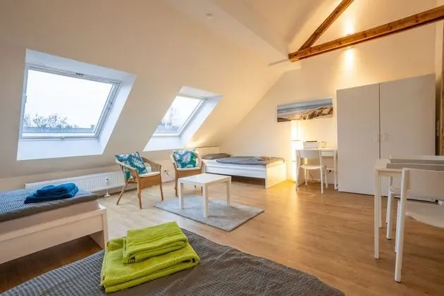 Stüdyo (Wohnung 1)