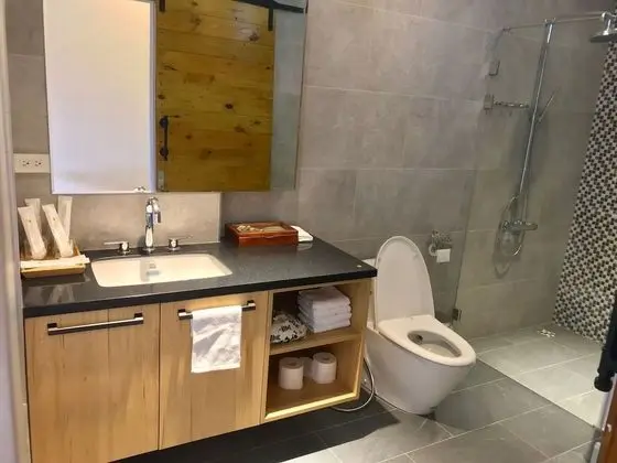 Deluxe Dört Kişilik Oda (102)