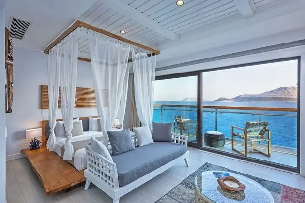 Superior Tek Büyük Yataklı Oda, Deniz Manzaralı