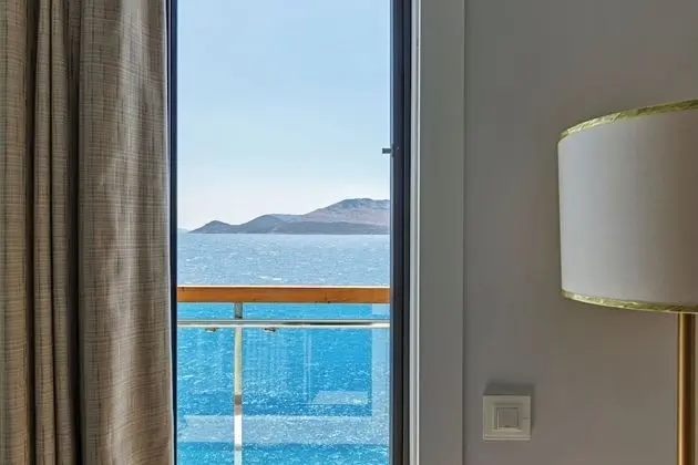 Superior Tek Büyük Yataklı Oda, Deniz Manzaralı