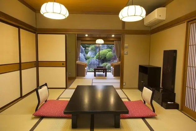 Traditional Oda, Bahçe Manzaralı (Standard Japanese Style)