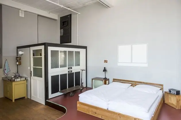 Design Apart Daire, 1 Büyük (Queen) Boy Yatak, Küçük Mutfak (#4)