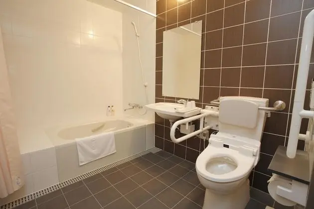 İki Ayrı Yataklı Oda, 2 Yatak Odası, Engellilere Uygun, Sigara İçilmez (Wide bath)