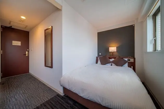 Tek Büyük Yataklı Oda, Sigara İçilmez (14m², 140cm-wide Bed)