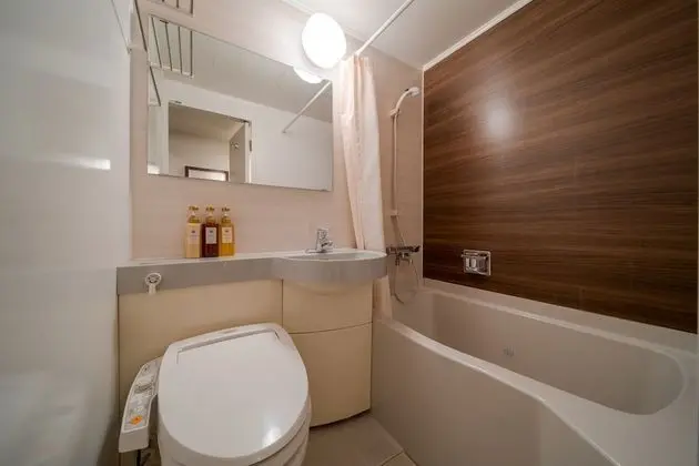 Tek Büyük Yataklı Oda, Sigara İçilmez (Semi-Double, 12.2m², 120cm-wide Bed)