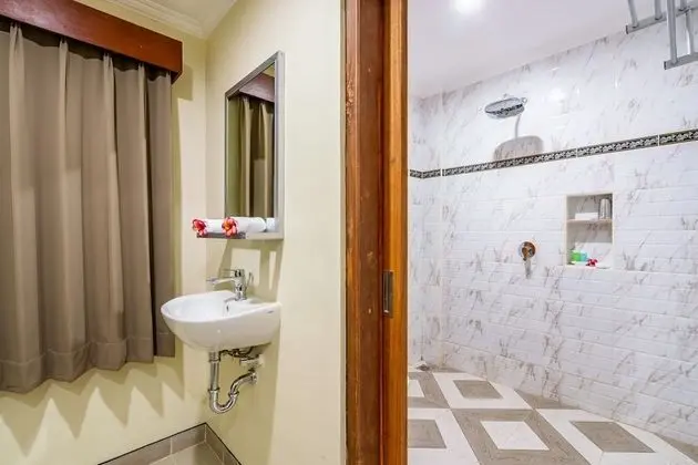 Standard Tek Büyük Yataklı Oda