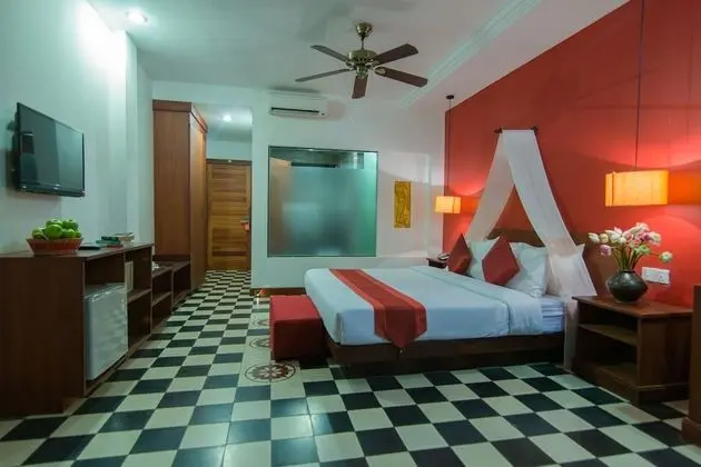 Deluxe Tek Büyük Yataklı Oda, Balkon (Free pick up)