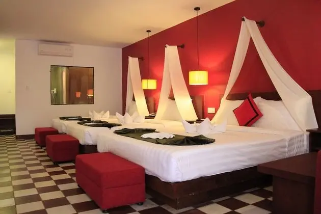 Deluxe Üç Kişilik Oda, Balkon