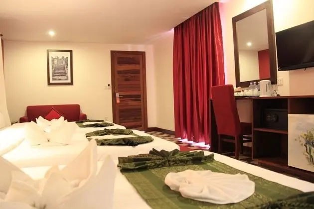 Deluxe Üç Kişilik Oda, Balkon