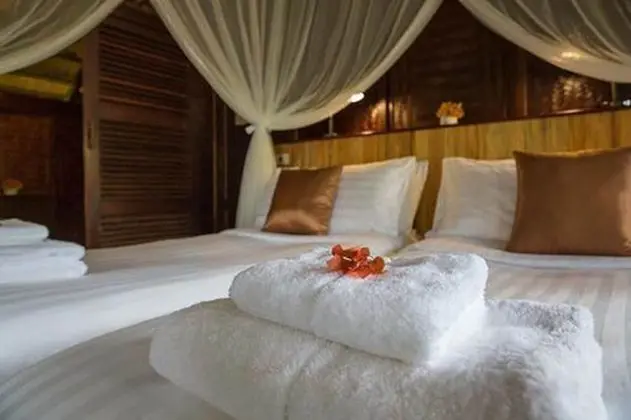 İki Ayrı Yataklı Oda (Houeisay - PakBeng - Luang Prabang)