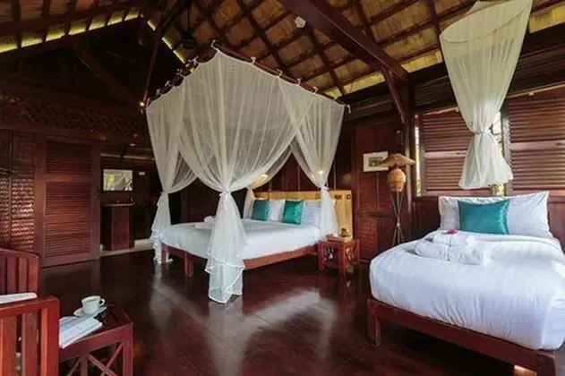 Tek Büyük Yataklı Oda (Houeisay - PakBeng - Luang Prabang)