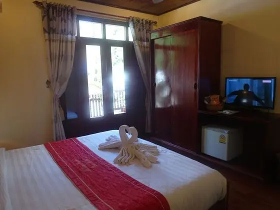 Deluxe Tek Büyük Yataklı Oda, Balkon, Nehir Manzaralı