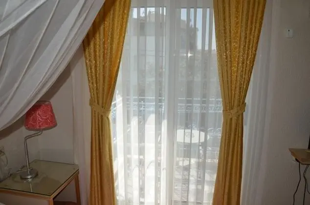 Ekonomik Oda, Bahçe Manzaralı