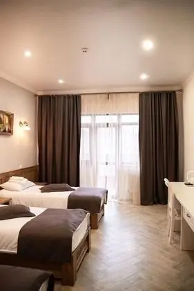 Basic Üç Kişilik Oda