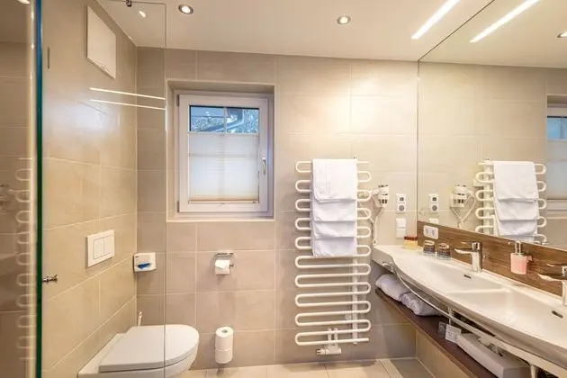 Comfort Dört Kişilik Oda, Özel Banyo