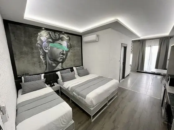Comfort Tek Büyük Yataklı Oda
