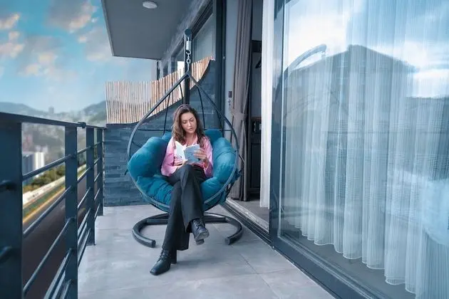 Deluxe Tek Büyük Yataklı Oda, Balkon/Veranda