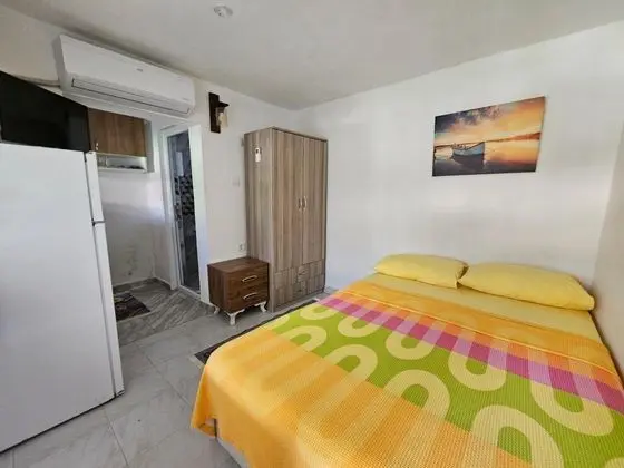 Studio, Bahçe Manzaralı, Bahçe Katı