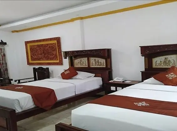 Superior Tek Büyük veya İki Ayrı Yataklı Oda