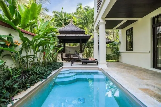 Private Garden Pool