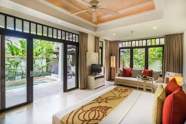 Private Garden Pool