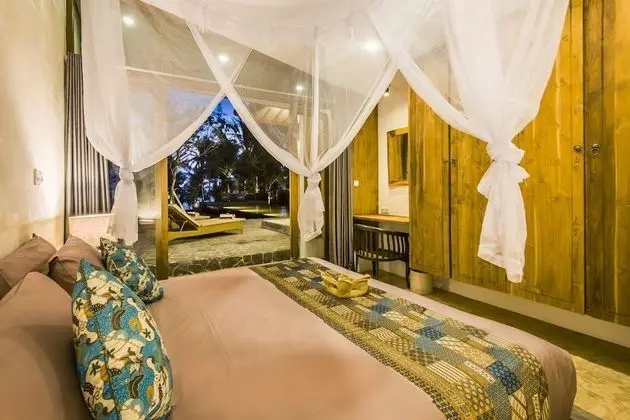 Villa, 2 Yatak Odası, Kişiye Özel Havuzlu, Denize Sıfır