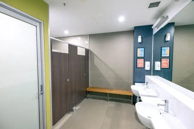 Standard Ortak Ranzalı Oda, Sadece kadınlar için, Sigara İçilmez, Ortak Banyo