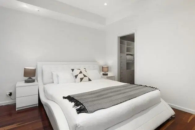Apart Daire, 2 Yatak Odası, Balkon, Nehir Manzaralı