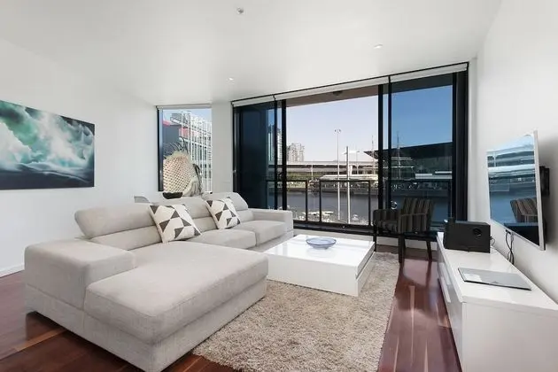 Apart Daire, 2 Yatak Odası, Balkon, Nehir Manzaralı