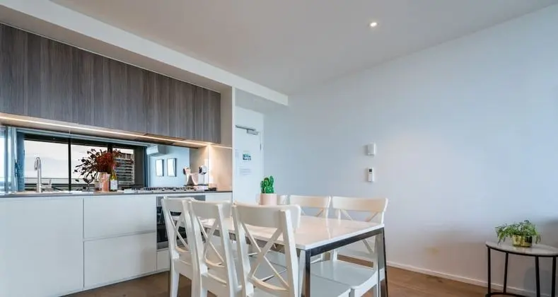 889 - Two Bedroom / One Bathroom Apartment with Sea Views