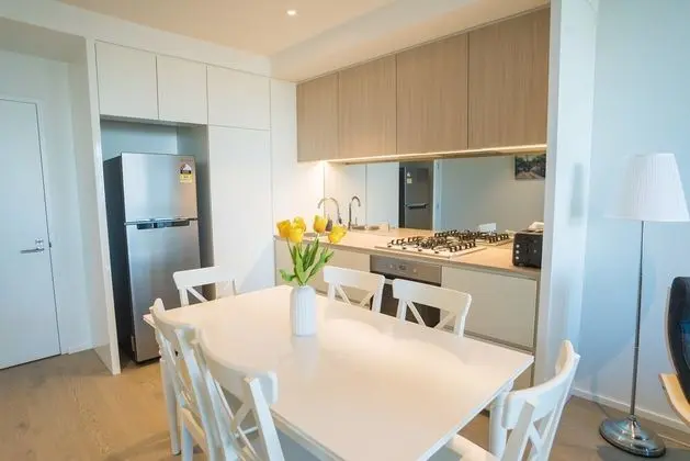 889 - Two Bedroom / One Bathroom Apartment with Sea Views