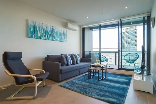889 - Two Bedroom / One Bathroom Apartment with Sea Views