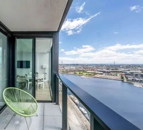 Luxury Apart Daire, 2 Yatak Odası, 2 Banyolu, Liman Manzaralı