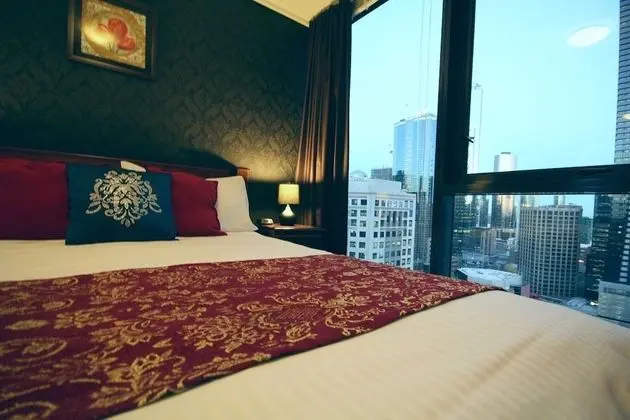 Apart Daire, 1 Büyük (Queen) Boy Yatak, Balkon, Şehir Manzaralı
