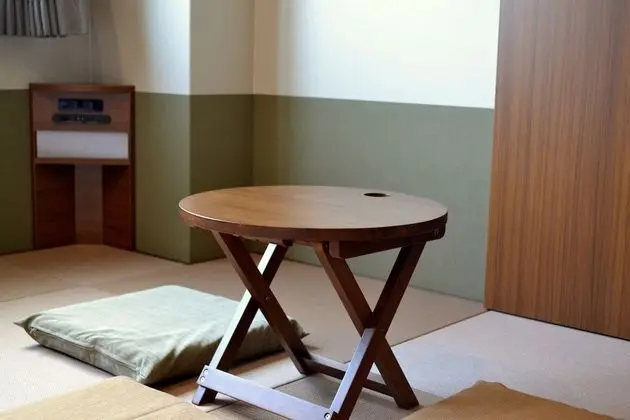 City Üç Kişilik Oda, Sigara İçilmez