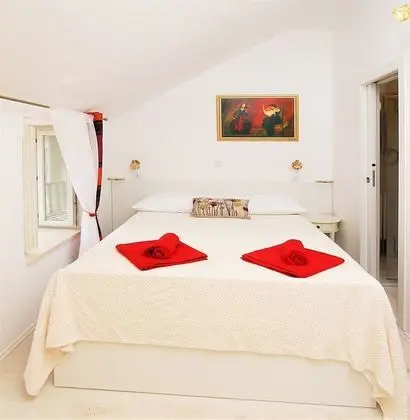 Basic Oda, 1 Çift Kişilik Yatak