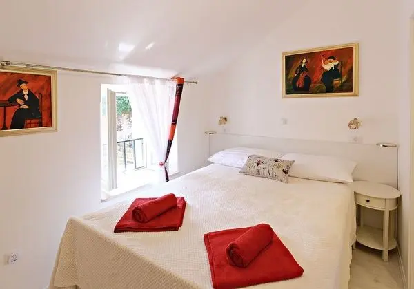 Basic Oda, 1 Çift Kişilik Yatak