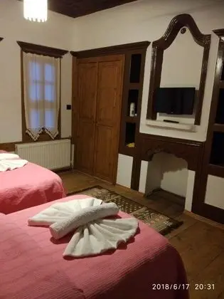 Aile Odası, Bahçe Manzaralı