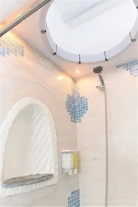 Fish Studio
