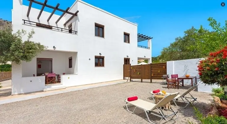 Villa, 2 Yatak Odası, Balkon, Bahçe Manzaralı