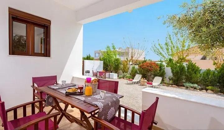 Villa, 2 Yatak Odası, Balkon, Bahçe Manzaralı