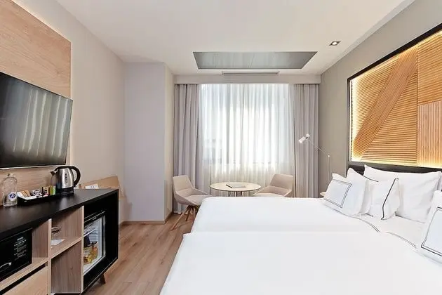 Melia Twin Room