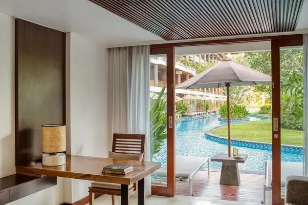 Lagoon Access Junior Suite